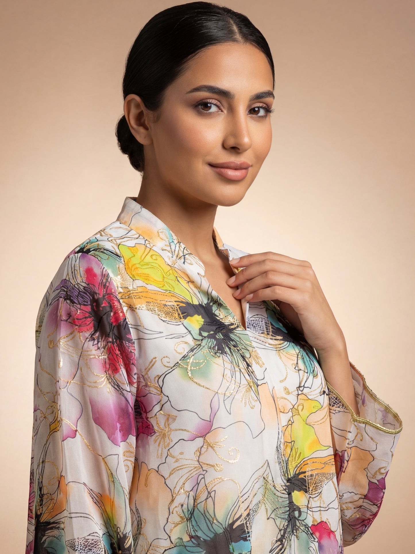 ZY-062 جلابية متعددة الألوان بنقشة زهور نابضة بالحياة