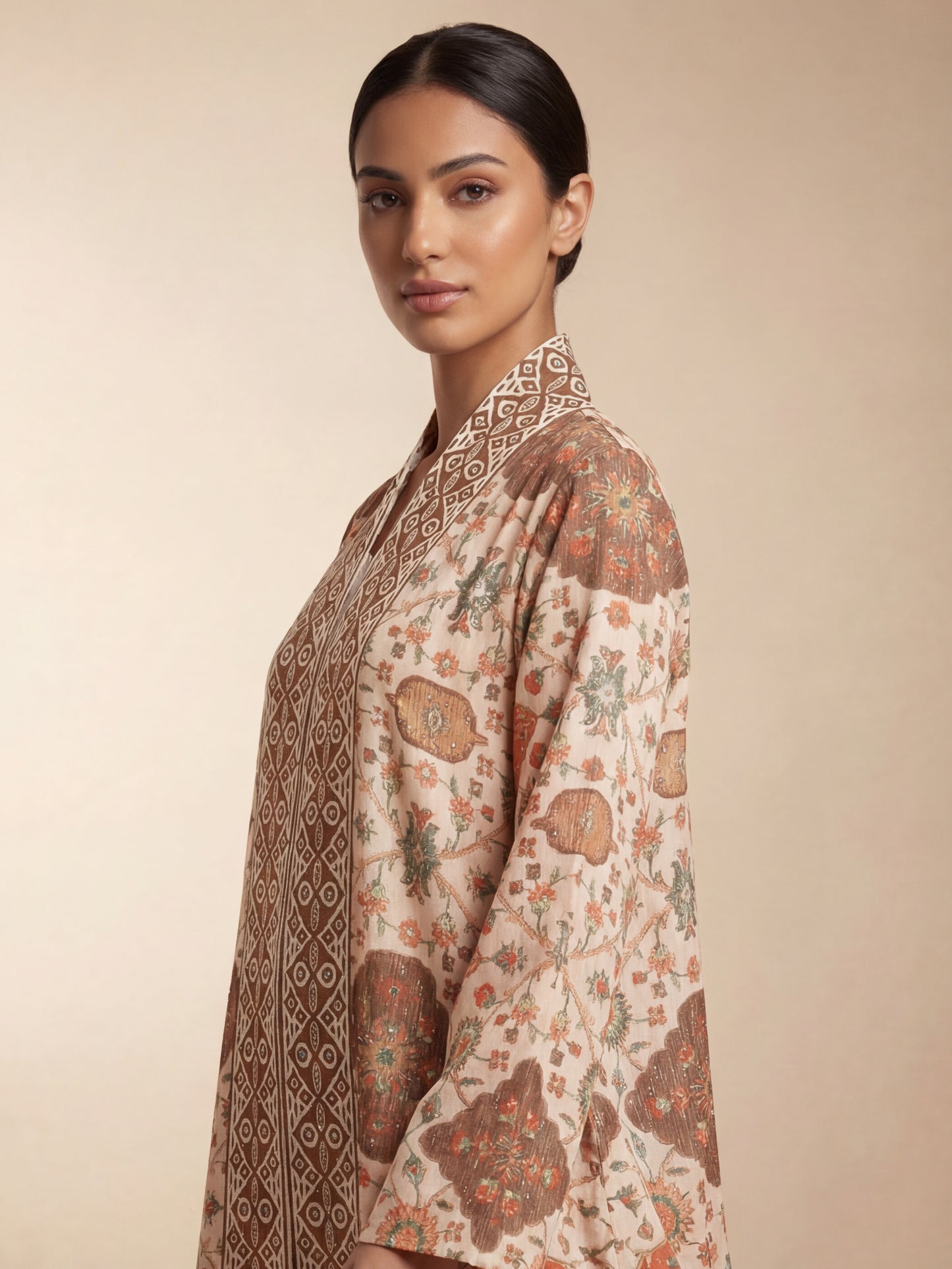  ZY-071 جلابية بنقوش تراثية